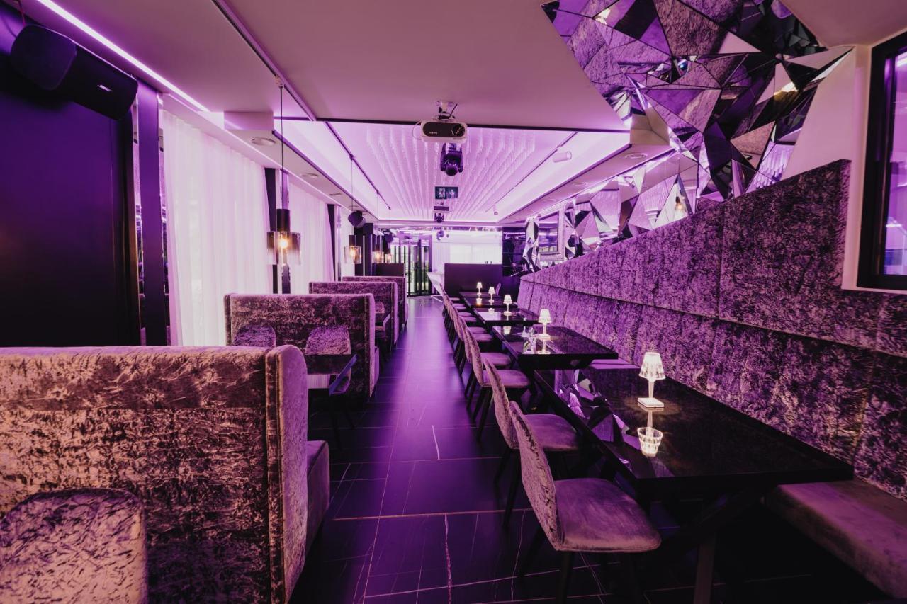 Hotel The Place Boutique & Design